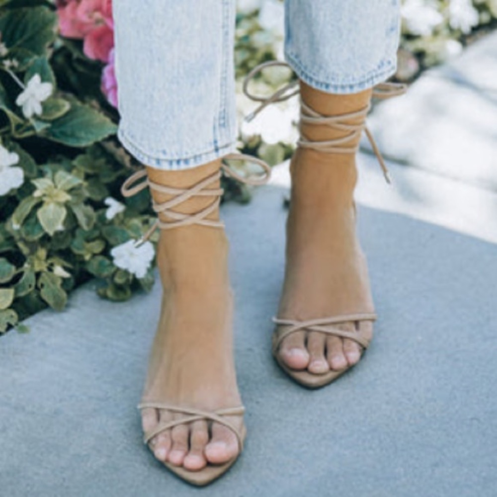 Vici Bella Faux Leather Kitten Heels - Nude